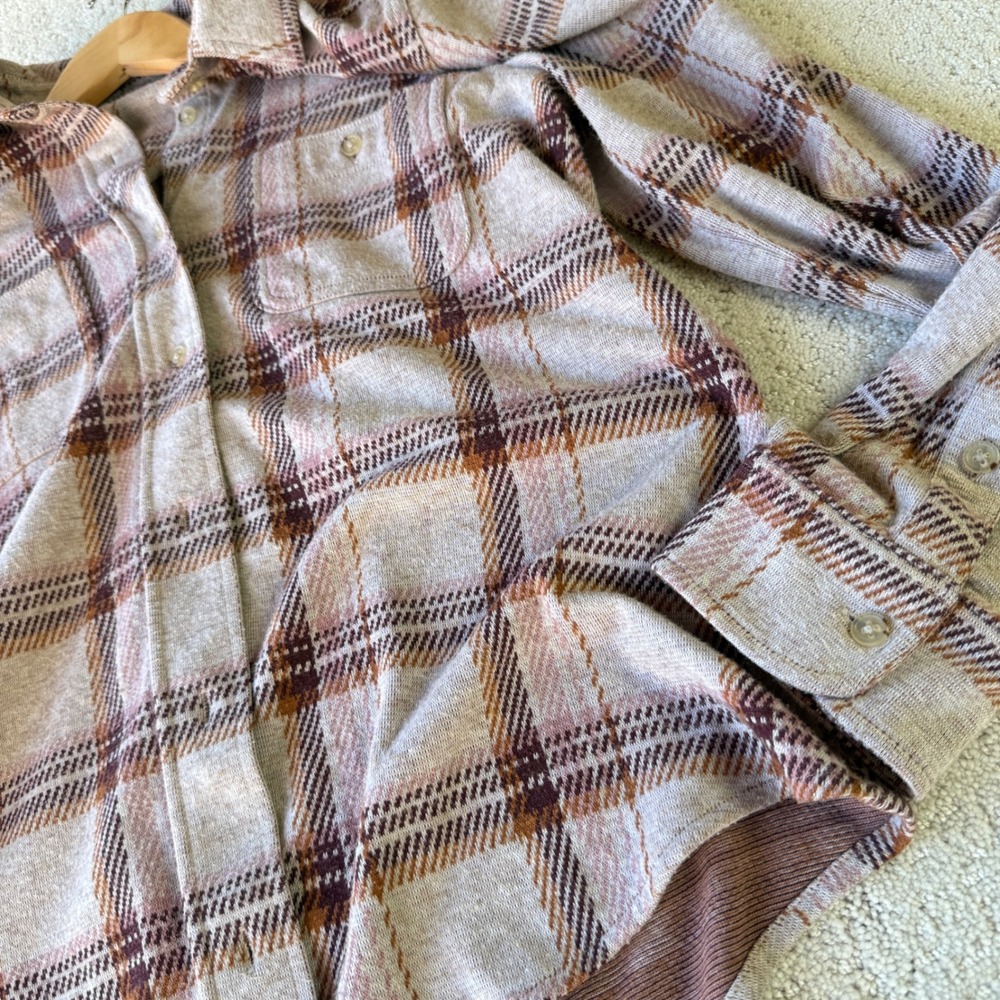 Faherty Legend Sweater Shirt Womens S Cranberry Haze Plaid Knit Excellent - Picture 5 of 9
